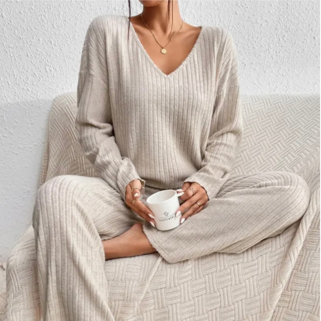 Elegant Comfort Set